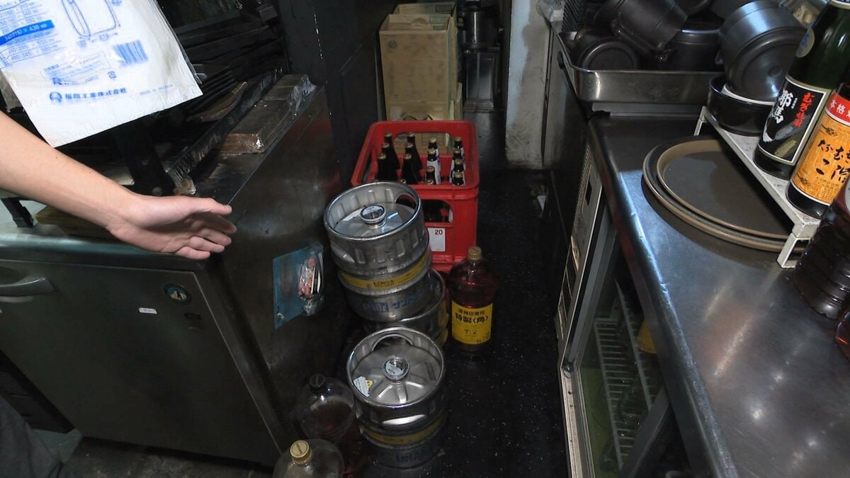 在庫を置く場所がない」発注制限で飲食店が困惑…通路に商品山積み 運送