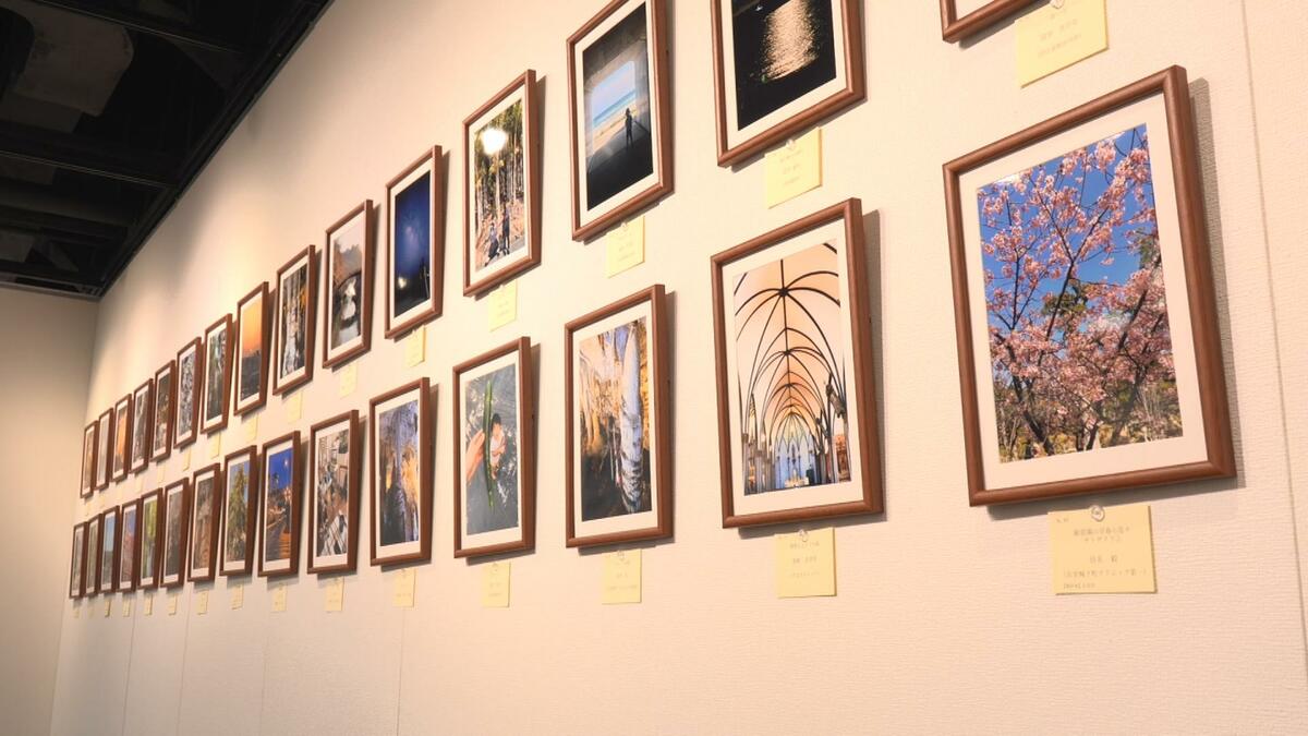  交通事故で親を亡くした子を支援する写真展　小1で父親亡くした遺児も会場に