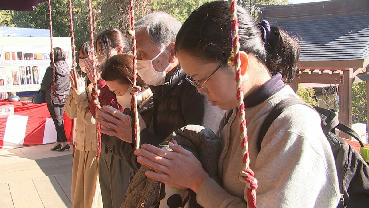 「厄払いと家族の健康を祈った」年に1度、どんな願いも　伝統の厄除地蔵尊大祭　甲府市・塩澤寺