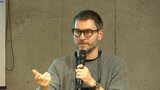 スマホを持たずにできるかぎり歩いて~NYタイムズに盛岡市の記事を寄稿 クレイグ・モドさんが自身の“旅のスタイル”を紹介 出版記念トークイベント|TBS NEWS DIG