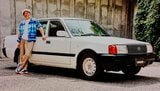 【 山口智充 】 愛車『トヨタコンフォートデラックス』 「元教習車(タクシーか教習車向きでしか生産されていない)なので、バックミラー2つと助手席側教官用ブレーキ(車検上作動不可)が付いてるんです|TBS NEWS DIG