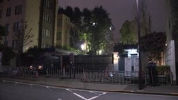 「大使に意見を伝えるため。受け入れられなければ自決して驚かせようと」陸上自衛官の男（23）を中国大使館侵入の疑いで逮捕　植え込みから刃渡り約18センチの刃物見つかる|TBS NEWS DIG