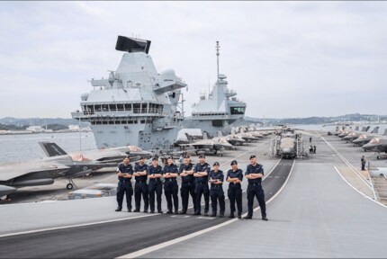 イギリス最大の空母プリンス・オブ・ウェールズ 若手記者の乗艦レポ