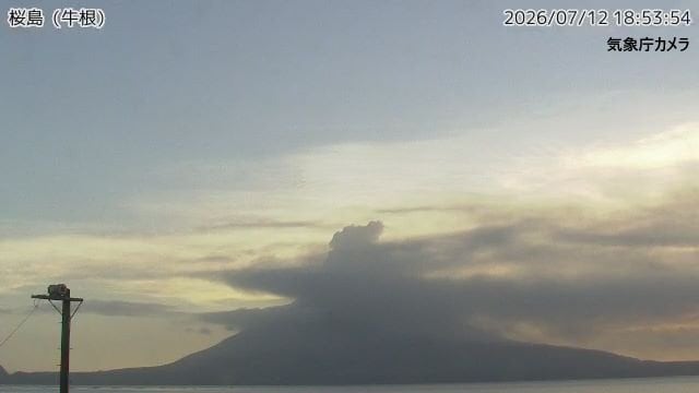 噴煙高さ1000m　桜島南岳山頂火口で再び噴火　鹿児島|TBS NEWS DIG