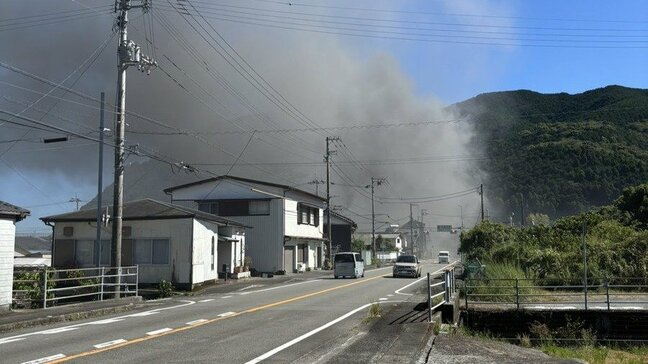 6時間以上にわたり消火活動⋯室戸市の住宅地で民家火災 けが人なし|TBS NEWS DIG