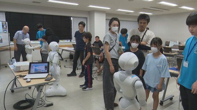 人型ロボット「ペッパー」を使ったプログラミング体験も　想像力やコミュニケーション能力を育むイベント　子ども応援フェスタ　|　山梨のニュース | ＵＴＹテレビ山梨
