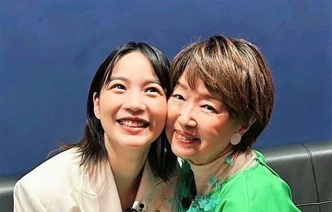 【のん】　「時間が永遠ならば」「幸せー」　宮本信子さんと笑顔ショット　「アキちゃんと夏ばっぱ」「ふたりとも変わらず元気でいてくれて嬉しい」　ファン反響|TBS NEWS DIG