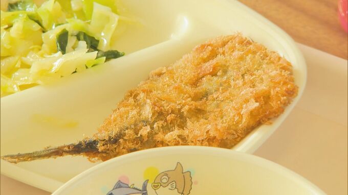3月21日は「アジフライの日」地元企業が1500匹寄贈…学校給食にアジフライ登場　|　BSSニュース | BSS山陰放送
