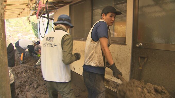 台風10号で住宅被害　ボランティアによる復旧作業始まる　大分・別府市　|　大分のニュース｜OBS NEWS｜大分放送