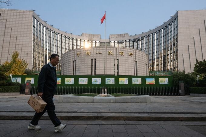 中国人民元、１ドル＝7.3元超える下落－当局は一段安も容認か
