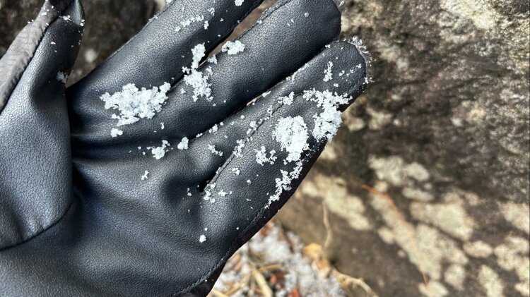 長崎でクリスマスの夜に今季の初雪を観測 平年より14日遅く | TBS NEWS