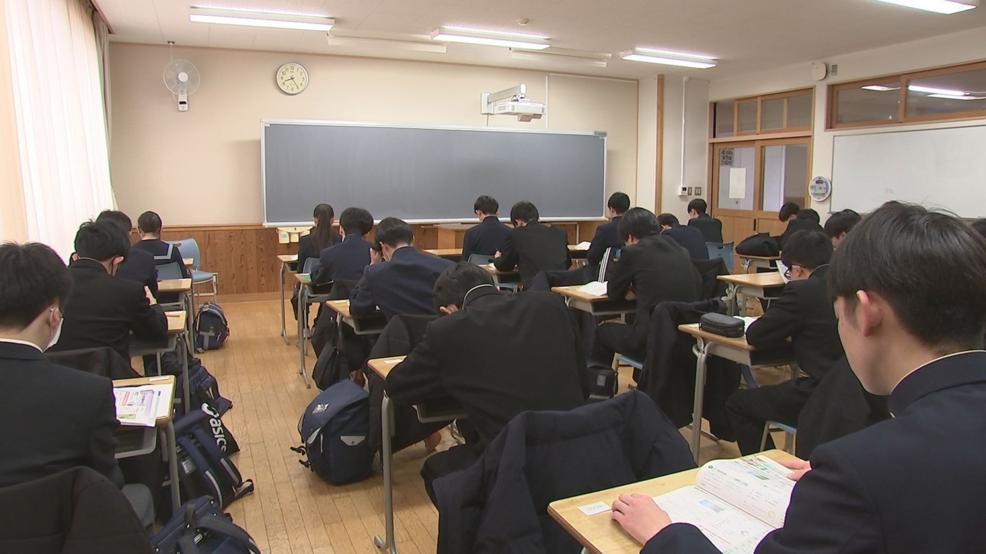 公立高校入試の平均点は290.2点 国語は『吐露』『熟れる』『太刀