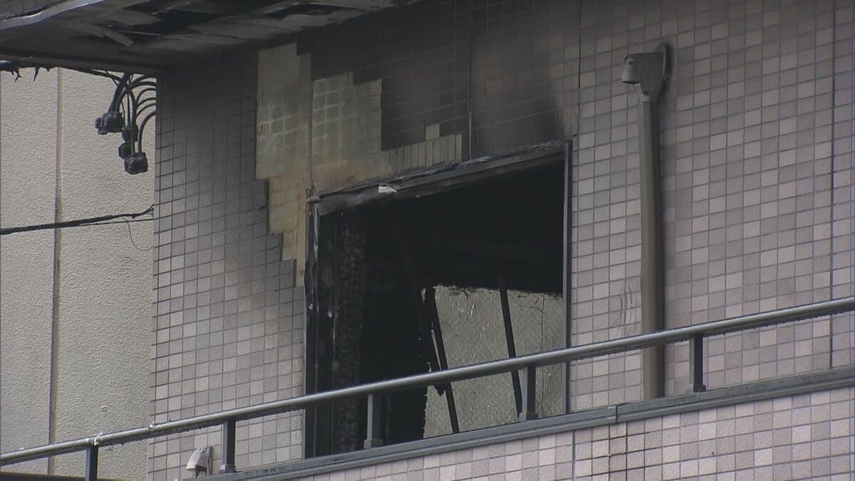 岐阜市で住宅火災 0歳の赤ちゃんら3人搬送 やけどを負うも命に別状なし 鉄筋3階建ての住宅約80㎡が焼ける