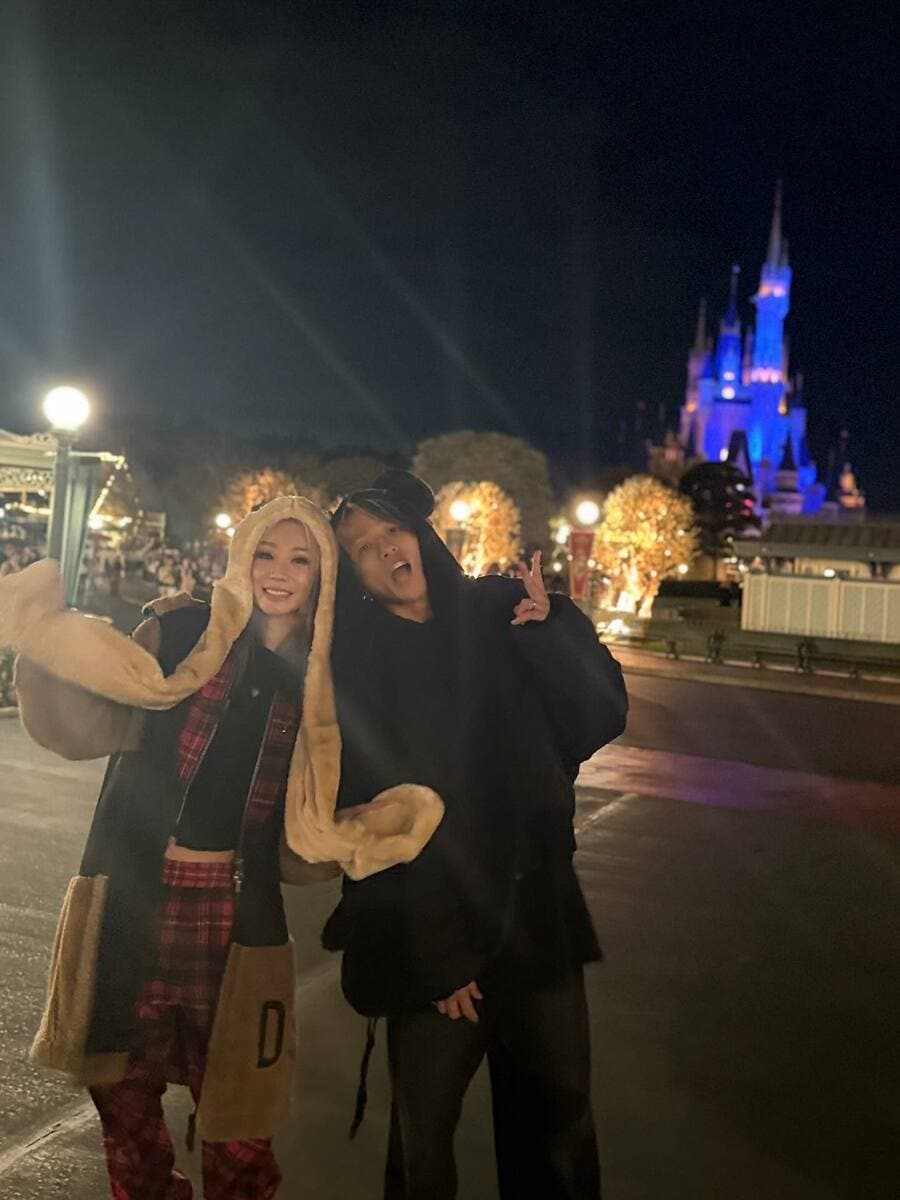 倖田來未 】「結婚記念日でした−！」夫・KENJI03と息子も顔出しで