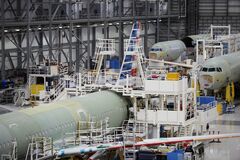 エンジン火災のアメリカン航空機、誤った方向に部品装着－運輸安全委| TBS CROSS DIG with Bloomberg