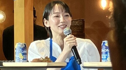 吉岡里帆 】「絶妙な所を狙うのが大変」〝体型〟批判の声に呼びかけ