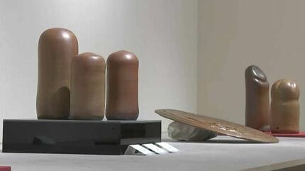前衛的で大胆な作風の備前焼作家 藤原和さんの個展「土の柔らかさとか