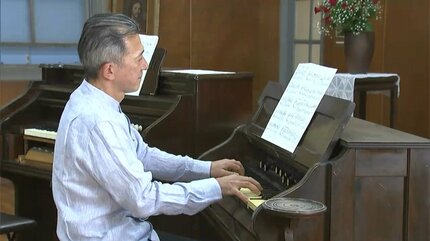 甦った100年以上前の音色 教会で “足踏みオルガン”コンサート「一緒に