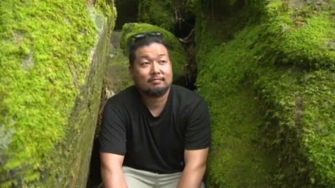 「わたしはもうここでいいので…」思わず岩の隙間に挟まる人も!? 猛暑を忘れる天然のクーラー「上林の風穴」 愛媛･東温市|TBS NEWS DIG