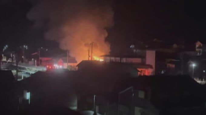 漏電で出火の可能性も…深夜に住宅など3棟を焼く火事 けが人なし 石川・羽咋市　|　石川県のニュース｜MRO北陸放送