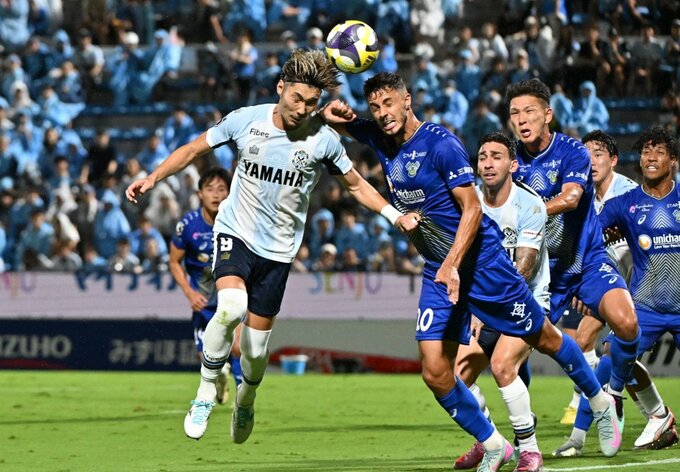 ジュビロ磐田 FW渡邉りょう弾で逃げ切る 今治に1-0【J2リーグ第29節速報】　|　静岡のニュース | SBSNEWS | 静岡放送