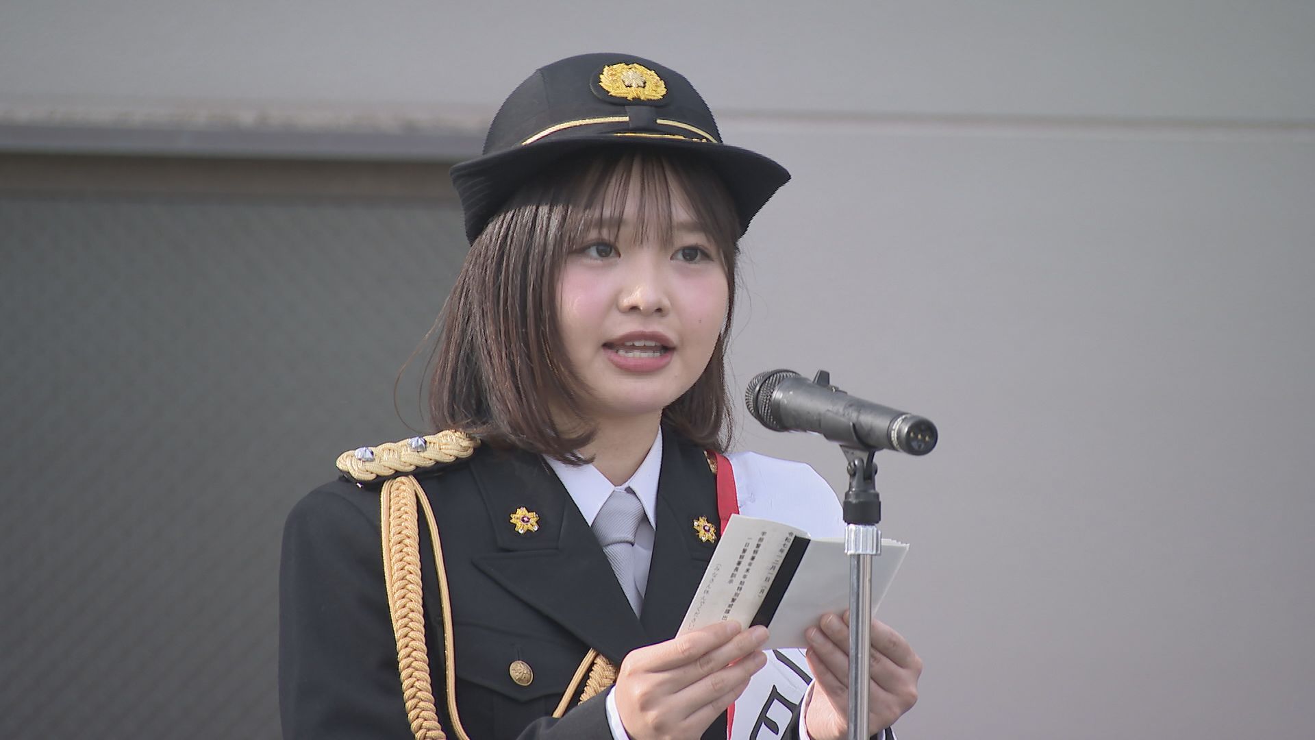 年末年始特別警戒隊出発で犯罪防止の呼びかけ 園児と交通安全教室も 1