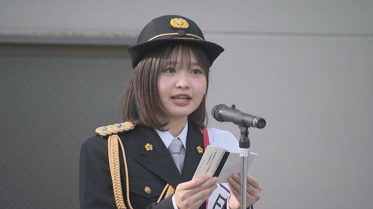 年末年始特別警戒隊出発で犯罪防止の呼びかけ 園児と交通安全教室も 1