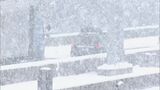 新名神で2キロにわたり車が滞留 スリップ事故も…岐阜・三重の大雪|TBS NEWS DIG