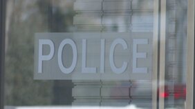 妻が戸籍謄本を確認したら離婚していたことに…偽造した離婚届を町役場に提出した疑いで40歳自営業の男を逮捕|TBS NEWS DIG