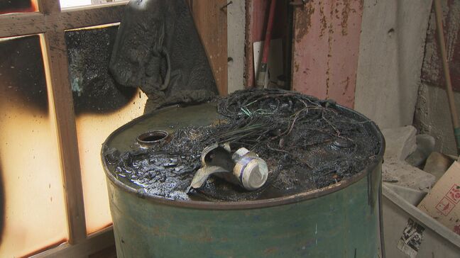 住宅横の倉庫焼ける　付近に灯油入りペットボトル数本とタバコ吸い殻　放火の可能性視野に捜査|TBS NEWS DIG