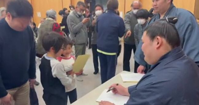 「能登と共に歩む横綱」大の里が3月に慰問した被災地の人々も昇進を祝福|TBS NEWS DIG