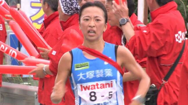 東京世界陸上マラソン7位の小林香菜、激戦の5区で6人抜き！20位から14位に押し上げクイーンズ駅伝出場圏内に【プリンセス駅伝】|TBS NEWS DIG