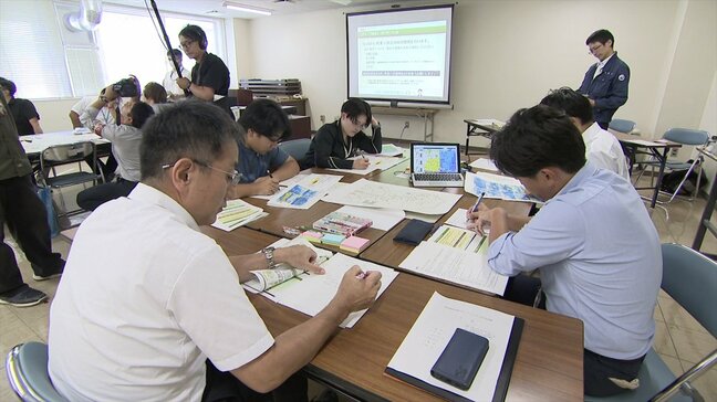 「避難指示などを行政が的確に」大雨による土砂災害のおそれを想定　町の防災担当者らが対策を練る|TBS NEWS DIG