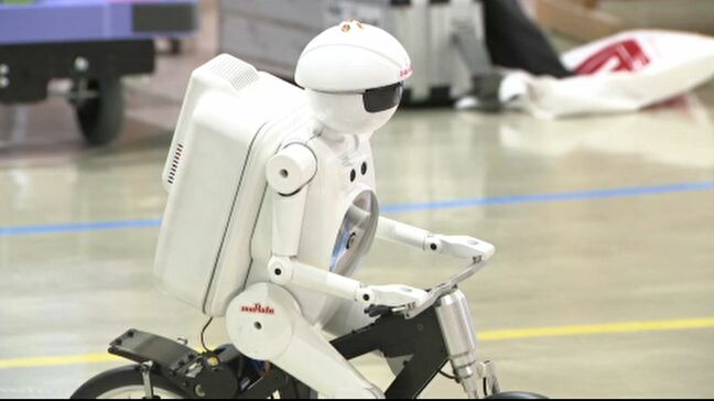 「倒れない自転車型ロボット」に児童は興味津々 電子部品について学び深める|TBS NEWS DIG