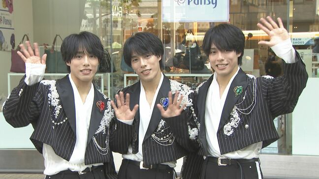 【佐藤三兄弟】アクロバット歌謡・メジャーデビュー曲初披露　原点は震災時のラジオの声 〝僕たちも「声」で全国の皆さん、世界の皆さんを元気にさせたい〟|TBS NEWS DIG