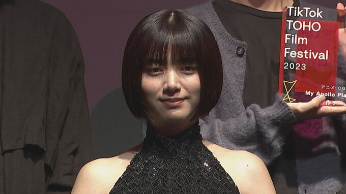 【縦型映画が主役の映画祭】池田エライザさん｢(縦型は)間口が広いことによって映画の可能性が広がっていく｣|TBS NEWS DIG