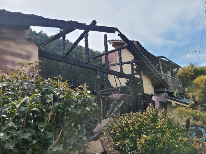 岩国・美和町で住宅火災　焼け跡から１人の遺体見つかる|TBS NEWS DIG