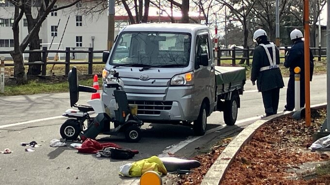 【速報】電動車いすと軽トラックが衝突　高齢女性がけがをして病院搬送　青森県五所川原市・芦野公園近く|TBS NEWS DIG