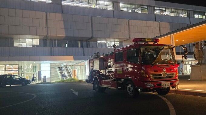 新幹線車内モバイルバッテリーから発火か　点検のため新山口駅で一時停車　のぞみ３５号博多行き６分遅れで運行再開|TBS NEWS DIG