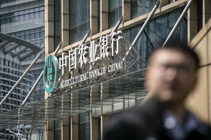 中国政府、国内銀行・保険大手に約7兆円注入－融資促進で景気下支え