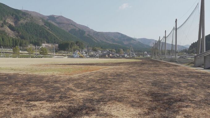 【独自】小学校グラウンドで放火か 防犯カメラに“不審な男” 石川・白山市　|　石川県のニュース｜MRO北陸放送