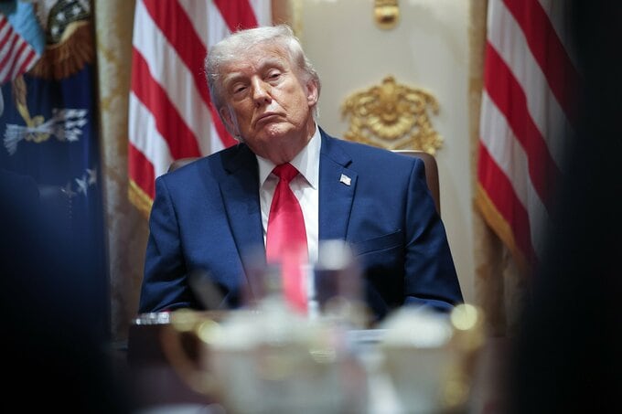 トランプ氏、最先端AIを事前検証する大統領令署名－義務化踏み込まず