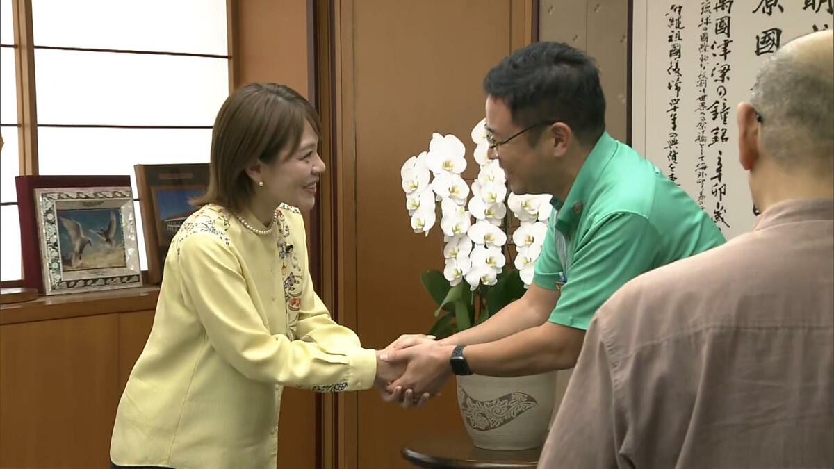 今井絵理子内閣府副大臣と古謝沖縄県知事が面談 今後の連携を確認