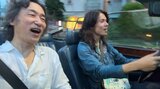 【 東儀秀樹 & 東儀典親 】 ロールスロイスを「オープンにしてドライブ」 名曲「20th Century Boy を歌う!」 親子で熱唱|TBS NEWS DIG