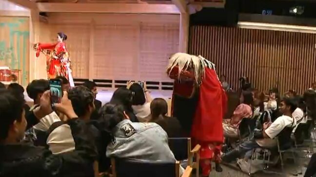 日本の伝統芸能の魅力を留学生たちに伝えたい　500人招いて和太鼓・獅子舞・備中神楽などの鑑賞会【岡山】|TBS NEWS DIG