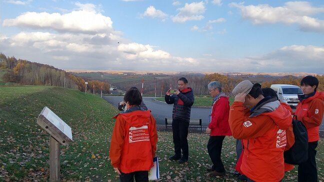 十勝岳ジオパーク「日本ジオパーク」再認定に向け現地調査…農業と噴火、ヒグマとの共生などを確認　再認定の審査結果は2026年1月発表|TBS NEWS DIG