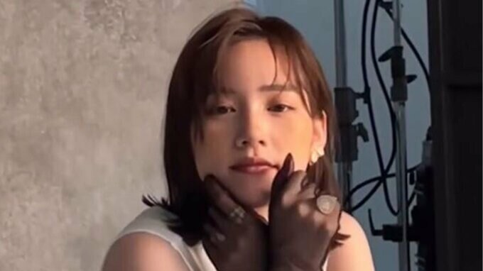 【のん】最新オフショット披露　「清楚な大人の色気全開だね」「色気ヤバいじゃないですかーー！」など反響続々|TBS NEWS DIG