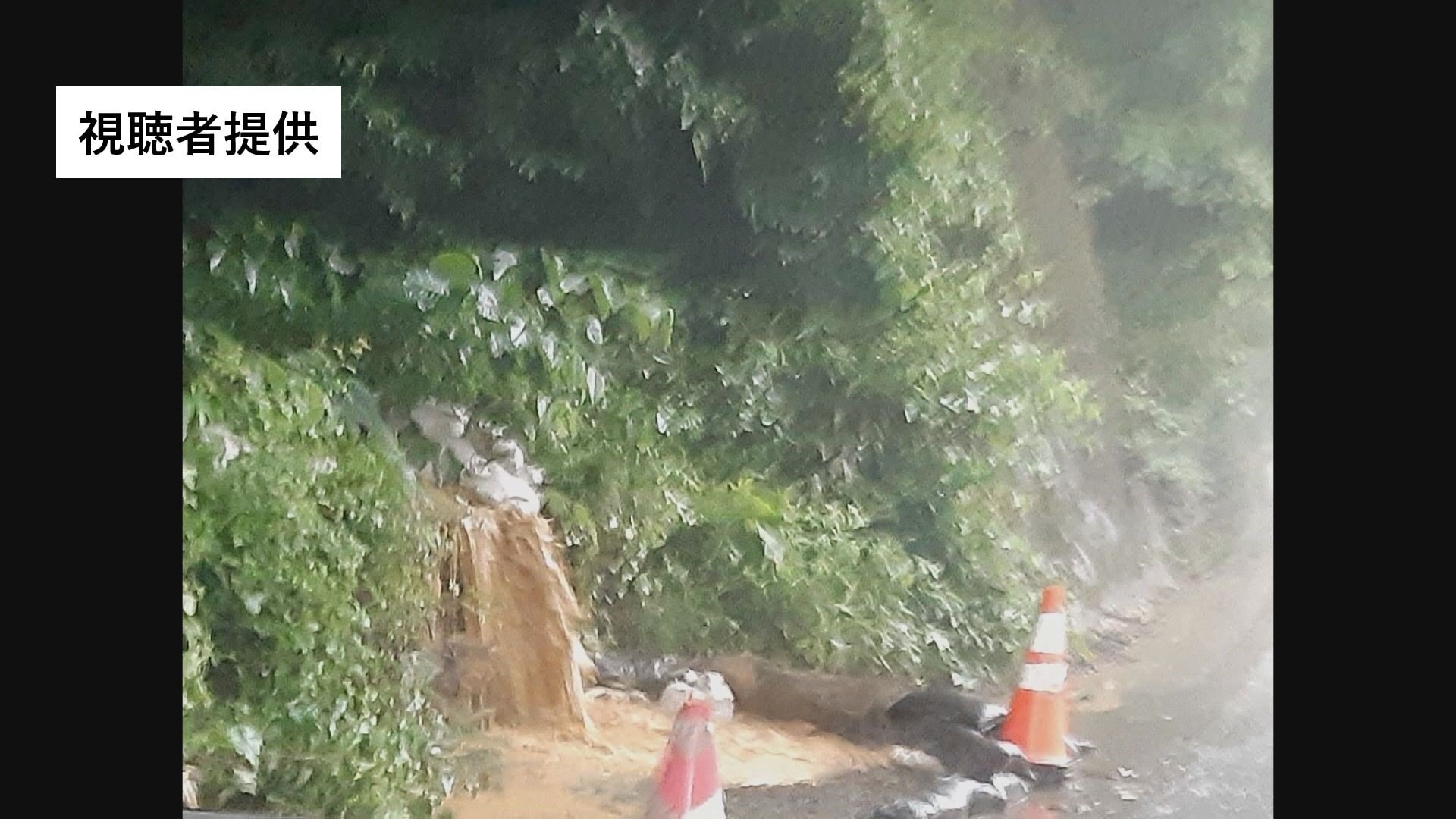 いったん中止すべき」住民が会見 メガソーラー泥水流出問題、知事は