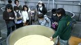 黒糖焼酎の魅力体験、搾りたてサトウキビジュース味わう「頑張って良いものを」 奄美大島・龍郷町 | 鹿児島のニュース|MBC NEWS|南日本放送