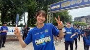 SVリーグ2代目女王 SAGA久光が地元・佐賀で優勝パレード 中田久美監督、連覇へ「勝ち続けることのほうが難しい」|TBS NEWS DIG